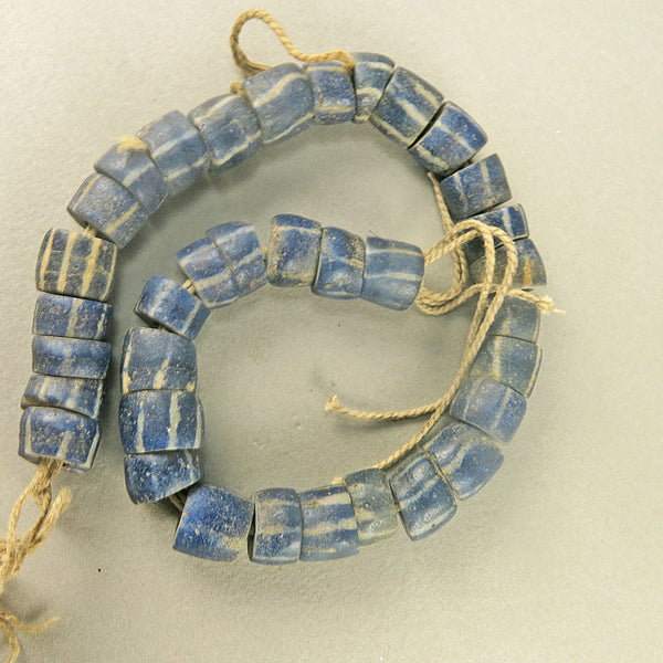 Antique Trade Beads 35 Matched Ghanaian Glass Beads Old Beads For Beaded Necklaces Good Old Beads